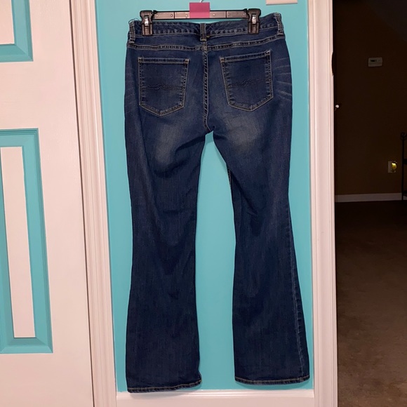 Arizona Jean Co Curvy Bootcut Jean size 7 short colors blue and navy. - Picture 2 of 2